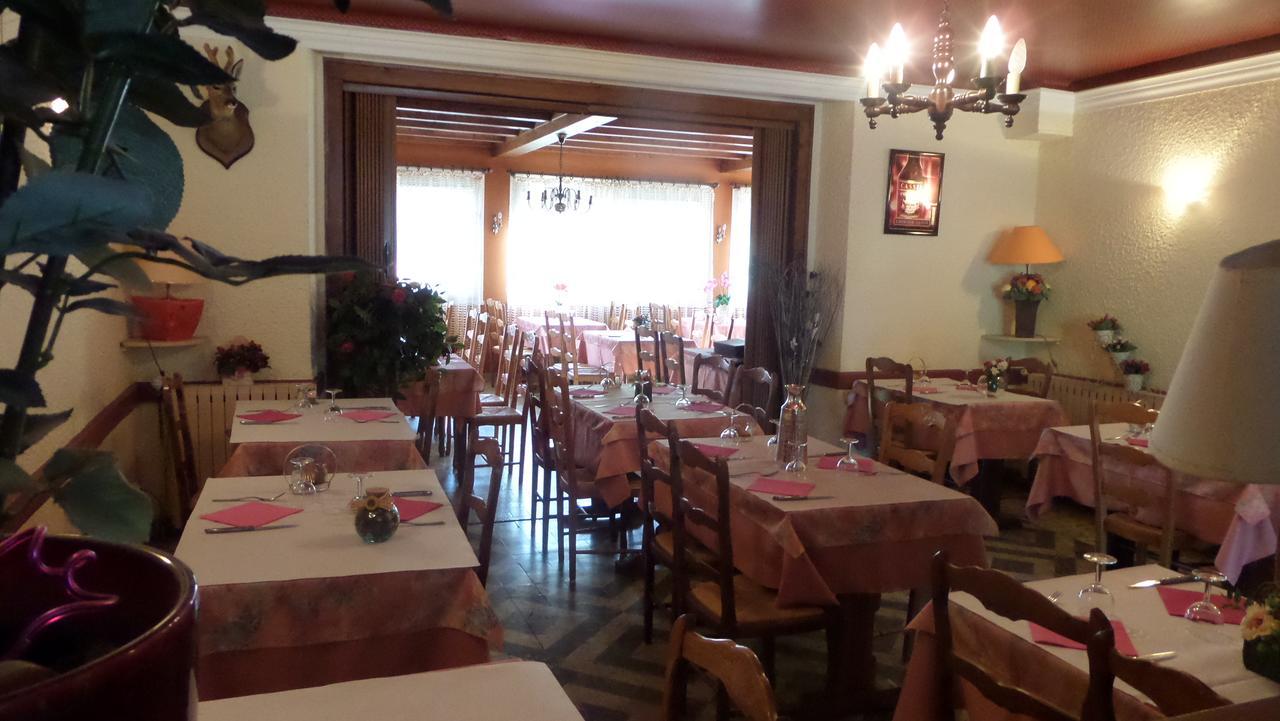 Hotel Restaurant La Renaissance Saint-Cirgues-en-Montagne 외부 사진